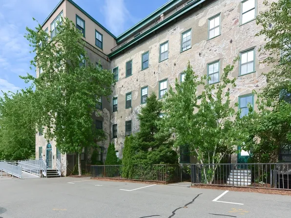 426 Mount Hope St Unit 513, North Attleboro, MA 02760