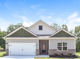 135 Egret Ct, Jefferson, GA 30549