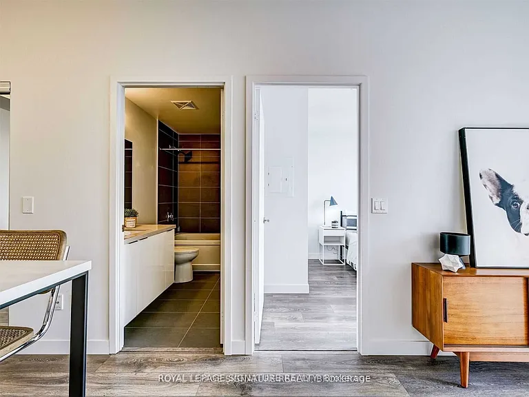 8 Eglinton Ave E #5303 — Photo 25