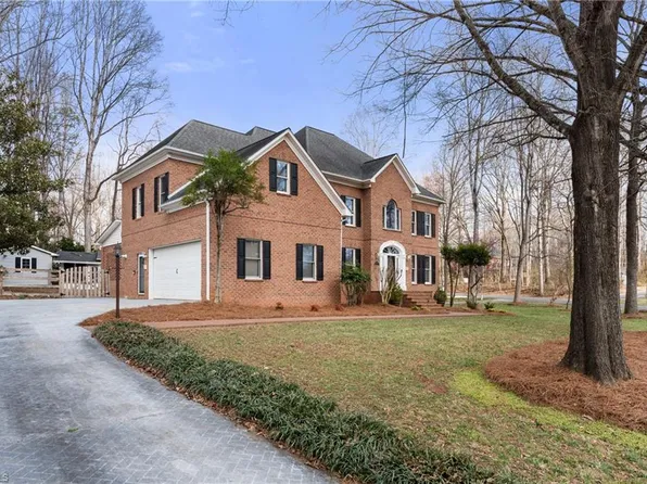 114 Seminole Ln, Lexington, NC 27295
