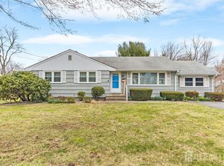 37 Station Rd, Cranbury, NJ 08512