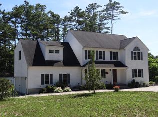 23 Charge Pond Rd, Wareham, MA 02571