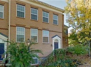 10423 Whitehead St, Fairfax, VA 22030