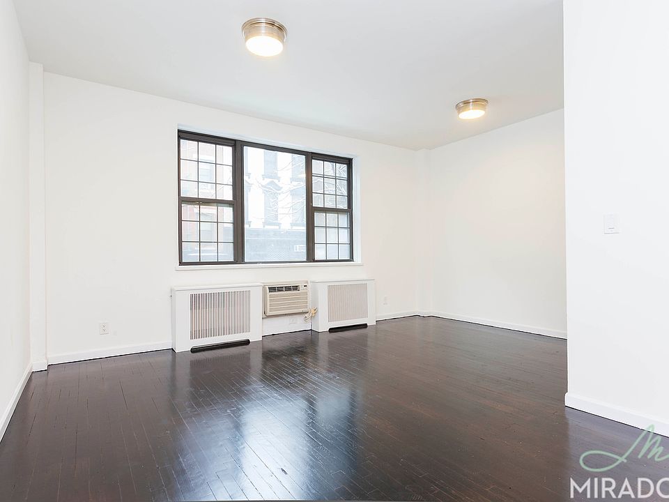 1st image of 116 Thompson St APT 1C