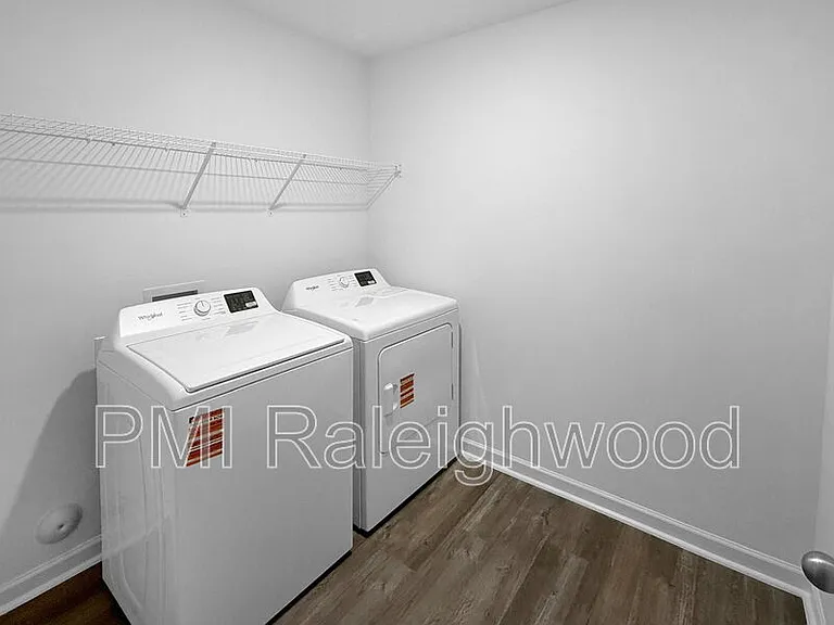 286 Palm Dr — Photo 29