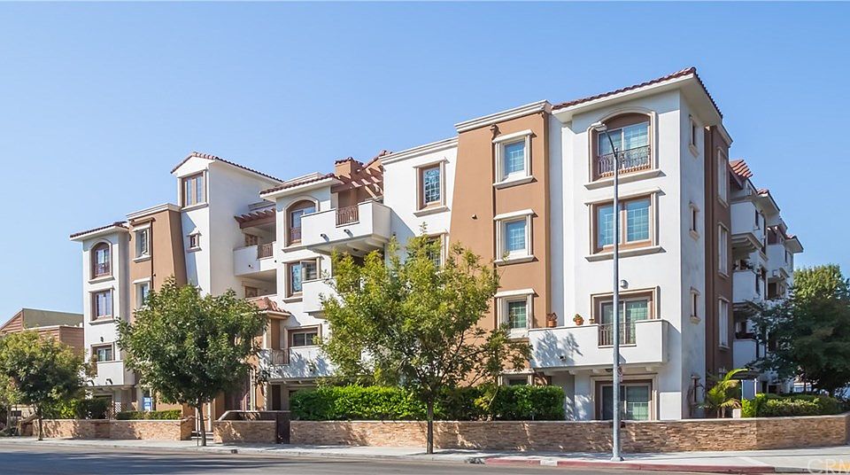 1st image of 4551 Coldwater Canyon Ave APT 106