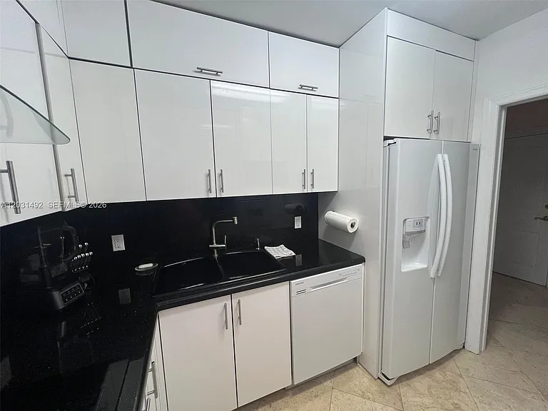 100 Lincoln Rd #Penthouse 12 — Photo 14