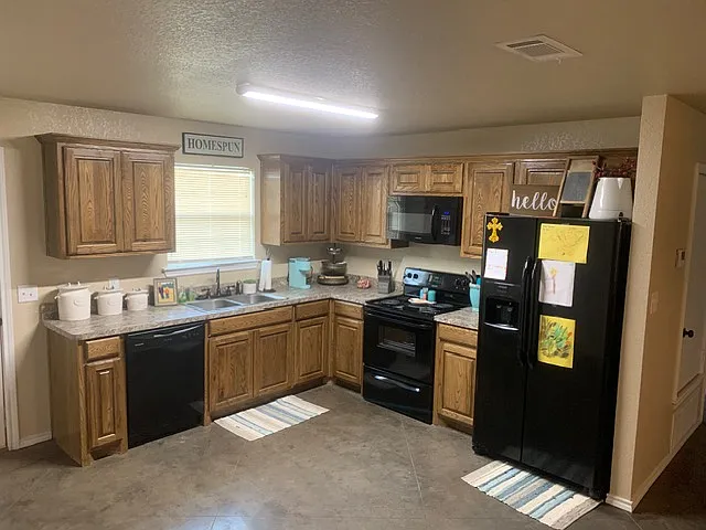 502A S Cleburne Whitney Rd