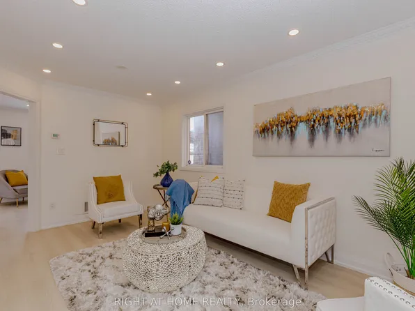 21 Carabram Ct, Brampton, ON L6X 4M2