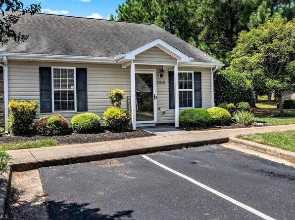 3318 Hyde Place Cir, Winston Salem, NC 27103