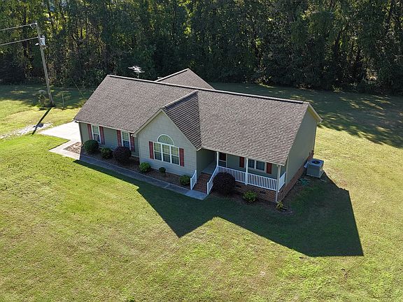 2nd image of 89 N Point Dr