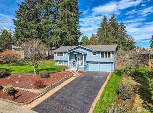 2216 SW 309th St, Federal Way, WA 98023