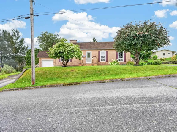38 Leeside Dr, Coxheath, NS B1R 1S6