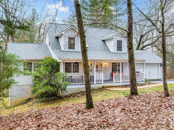 304 Main St, Fairview, NC 28730