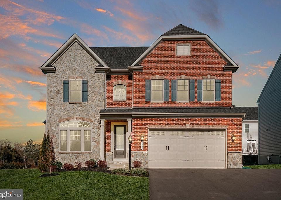 1st image of 7916 Lukes Lodge Pl
