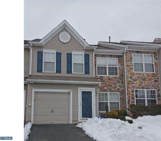 1st image of 2605 Virginia Ln