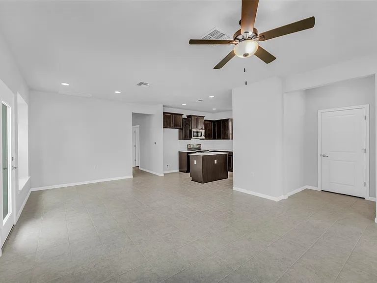 9505 Morning Iris Dr — Photo 12