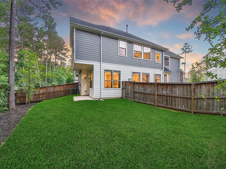 104 Red Cascade Ct — Photo 29