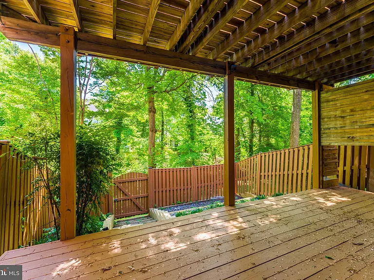 2029 Magarity Ct — Photo 45