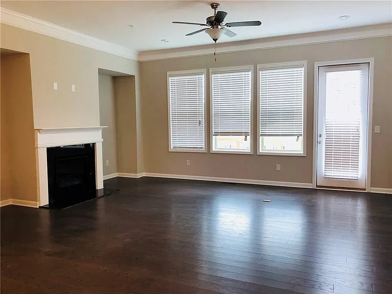 324 Beacons Pl — Photo 28