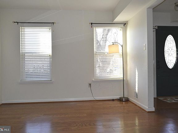 3rd image of 5327 Satterfield Dr
