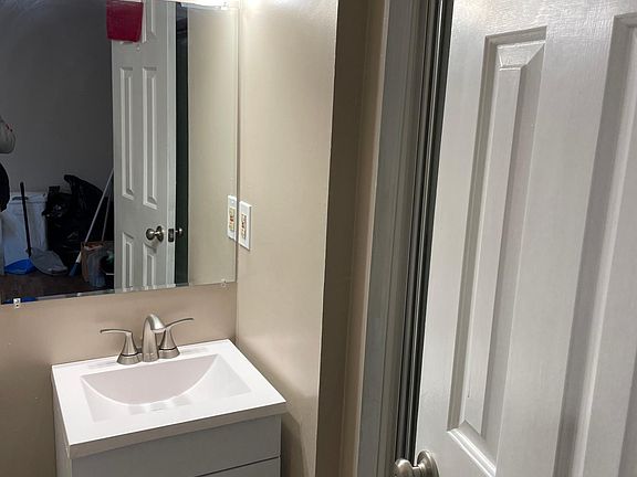 5th image of 69 N Main St APT 4