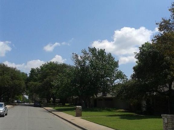 5th image of 16916 Park Hill Dr