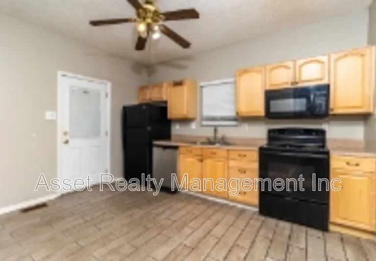 934 Ohio Ave — Photo 14