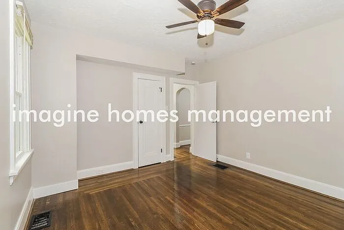 1735 Avonlea Ave — Photo 12