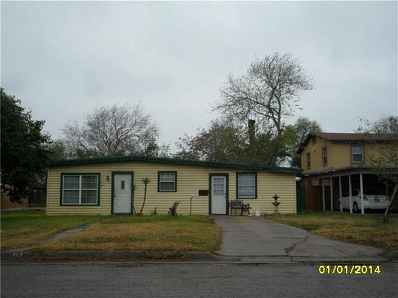 1st image of 423 W Avenue A