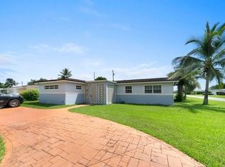 2111 Utopia Dr, Miramar, FL 33023
