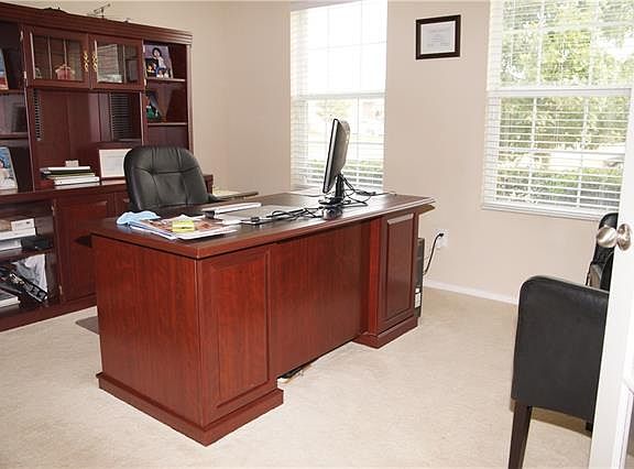 3rd image of 1600 Grassy View Dr