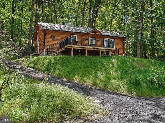 4th image of 375 Rustic Ln
