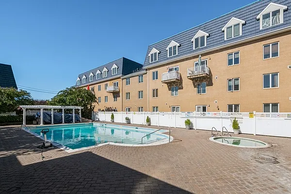 Sold by Ben Bay Realty Co. of Bay Ridge | media 19