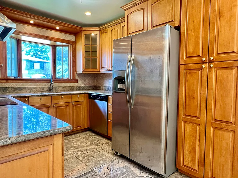 2240 Jones Rd — Photo 7
