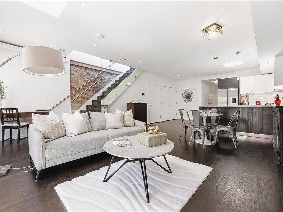 1st image of 227 Montgomery St APT 3