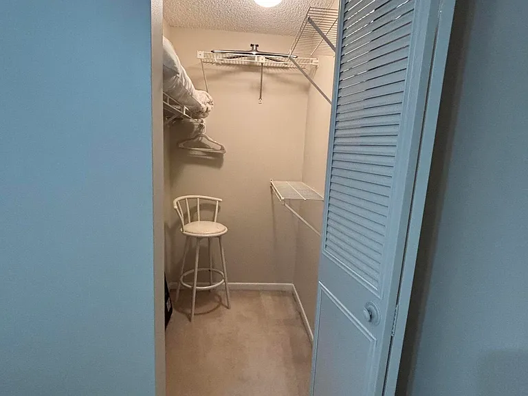 335 Knotty Pine Cir #D-2 — Photo 12