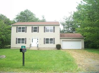 1066 Seven Nations Dr, Tobyhanna, PA
