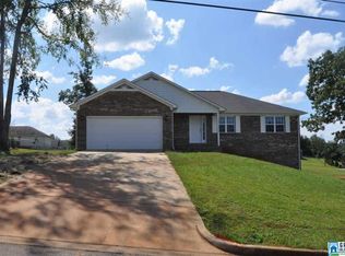 68 Angel Cir, Weaver, AL 36277