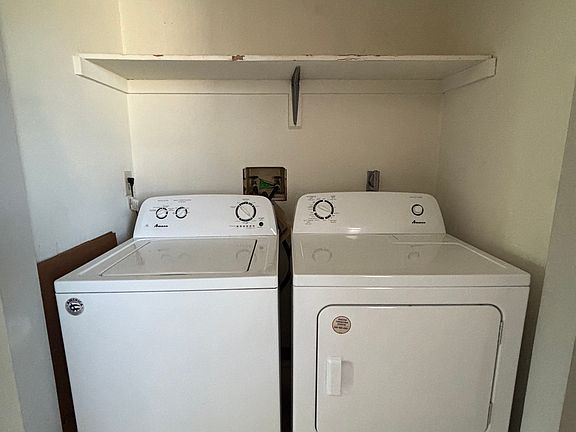 4th image of 1530 Hawk Cir APT C