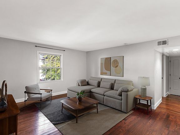 4th image of 4923 Park Rd APT E