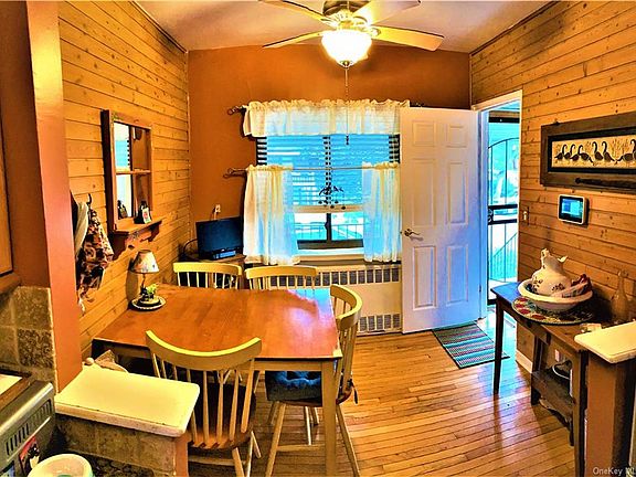 3rd image of 2963 Lurting Ave