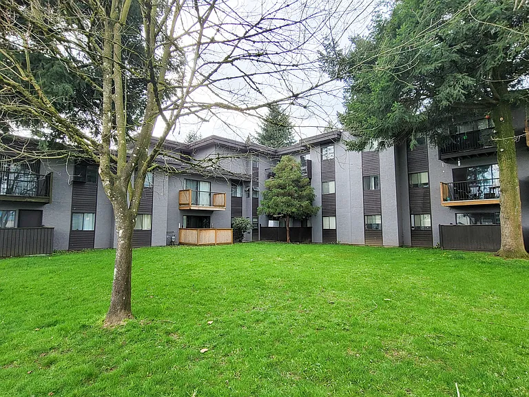 2525 Hill Tout St — Photo 19
