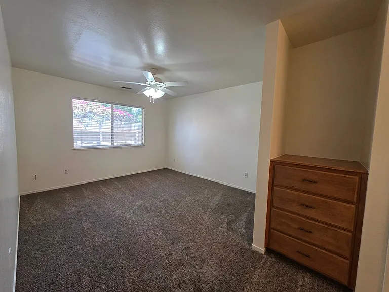 1846 N Selina Ct — Photo 10