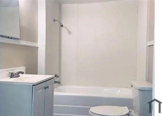 3 bed, 1300 sqft, $875 — Photo 2