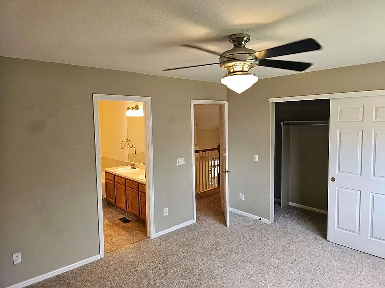1124 W Mulberry Ln — Photo 17
