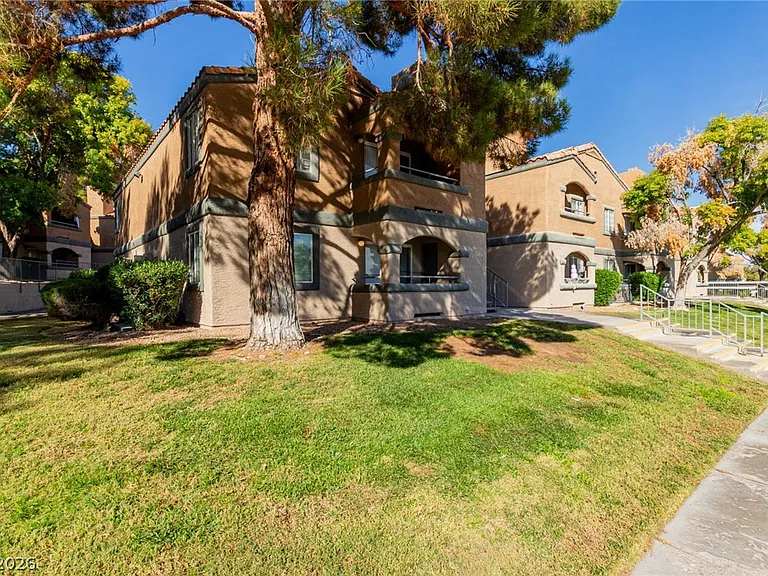 221 Mission Catalina Ln #101 — Photo 3