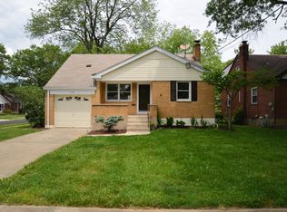 3790 S Broadlawn Cir, Cincinnati, OH 45236