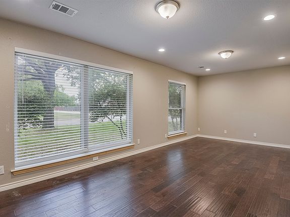 5th image of 101 Vanderbilt Ln
