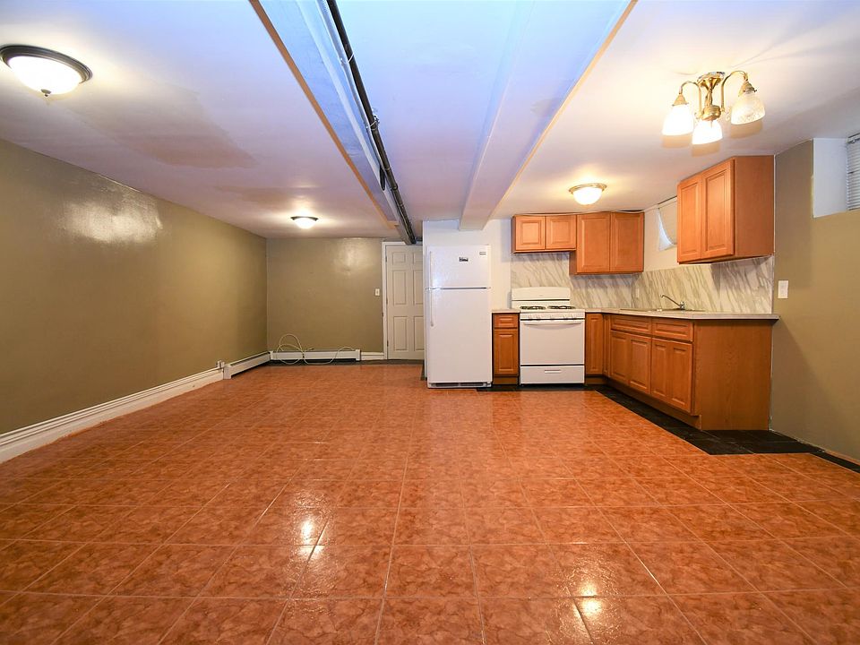 1st image of 2034 E 72nd St